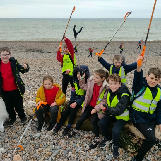 Y4 Community Beach Clean